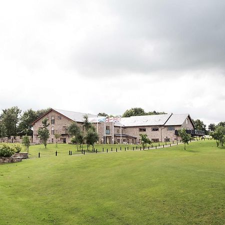 Oak Royal Hotel, Golf And Country Club Чорли Екстериор снимка