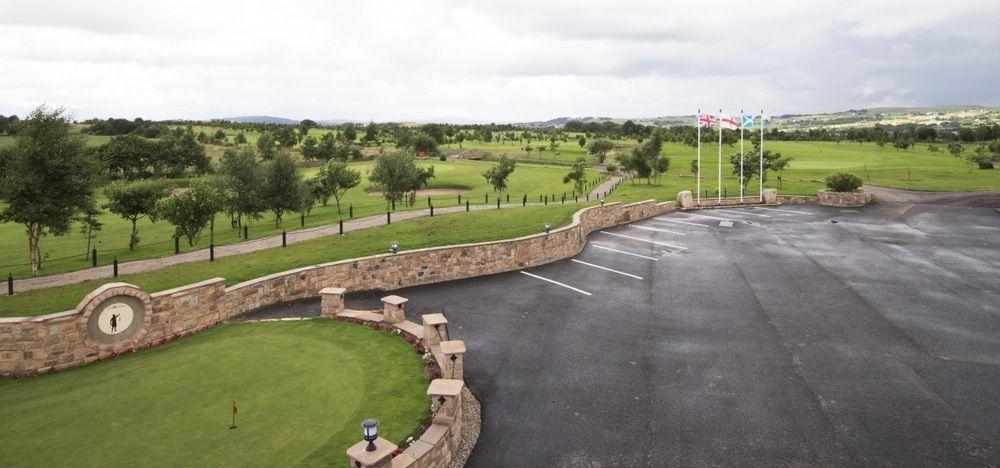 Oak Royal Hotel, Golf And Country Club Чорли Екстериор снимка